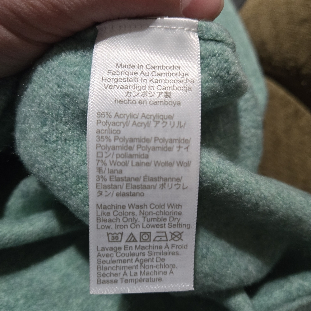 J Crew Extra Soft Crewneck Sweater NWT - Picture 7 of 8